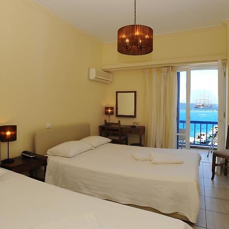 Delfinia Hotel Tinos Phòng bức ảnh